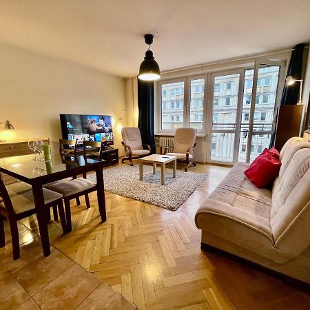 Raven Metro Fast Wifi 70'Tv Netflix Hbomax Appletv Apartment Warsaw Exterior photo