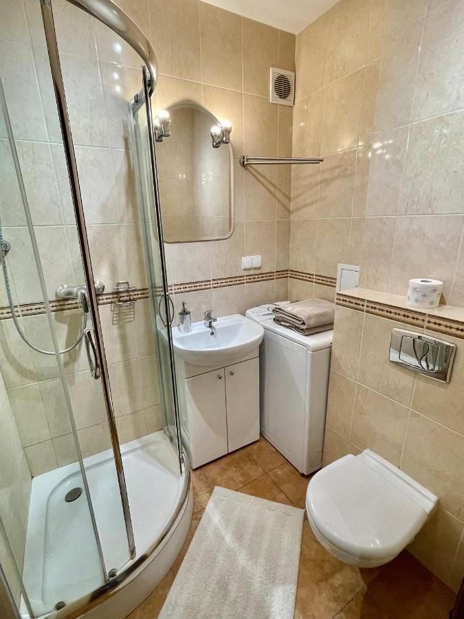 Raven Metro Fast Wifi 70'Tv Netflix Hbomax Appletv Apartment Warsaw Exterior photo