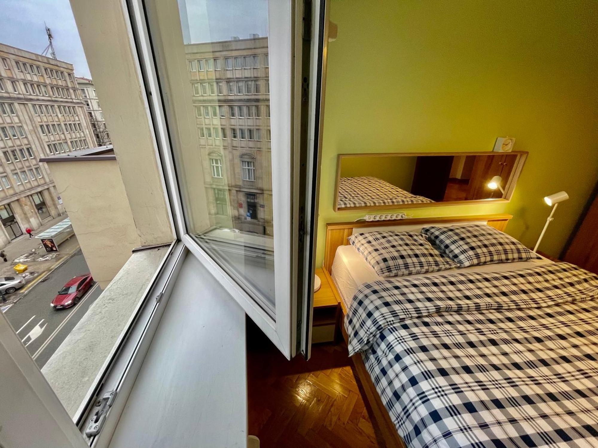 Raven Metro Fast Wifi 70'Tv Netflix Hbomax Appletv Apartment Warsaw Exterior photo